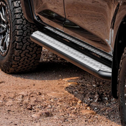 SIDE STEPS Roader - ISUZU D-MAX (11/2023 on) // MAZDA BT50 (7/2020 on) Dual Cab Ute