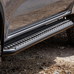 SIDE STEPS - Ford Ranger Next Gen D/Cab Ute (5/2022 on) - Side Rail Compatible